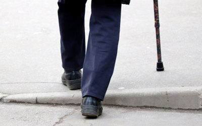 The Benefits of Using a Cane After Surgery